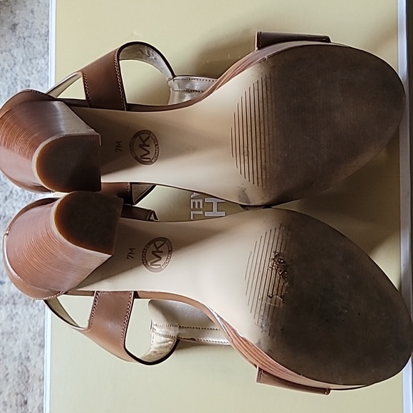 Sandals - Picture 3 of 5